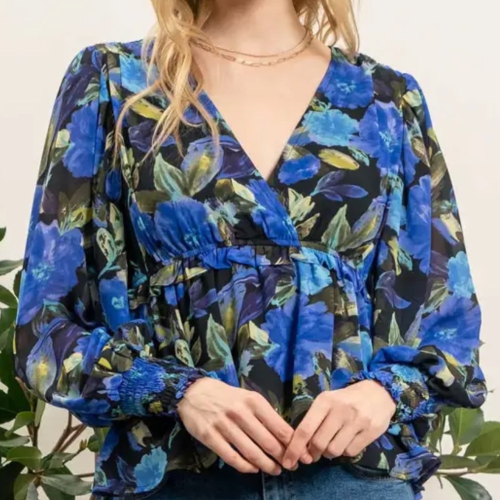 Blu Pepper V Neck Blue Floral Top SML